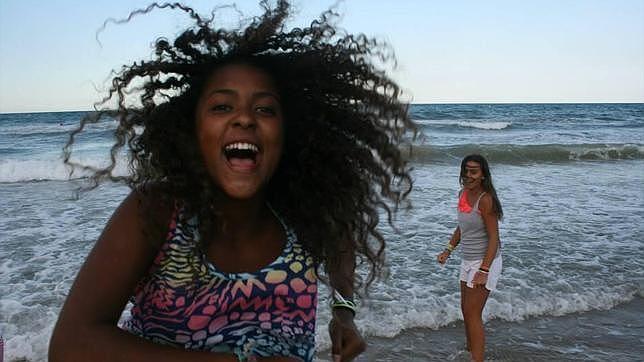 La racial Alba Blázquez cuenta con el apoyo incondicional de Rosario para ganar «La Voz Kids»