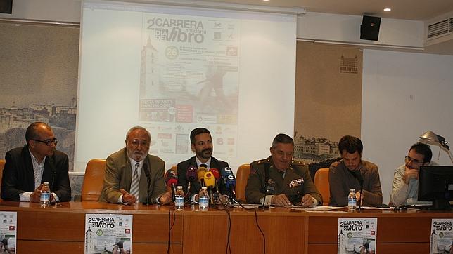 Todo listo para la I Carrera en vertical en el Alcázar con motivo del Día del Libro