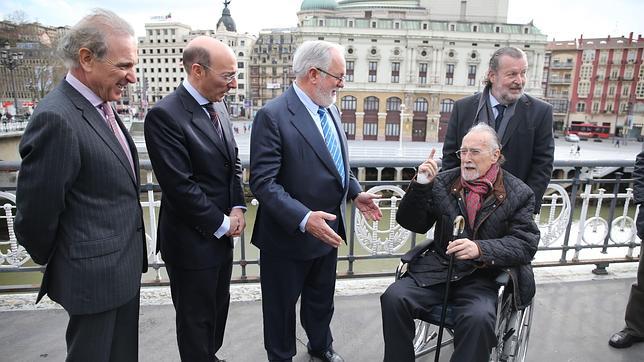 Azkuna, como despedida: «Gracias a todos por haberme ayudado y soportado»