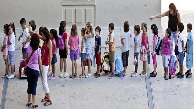 Educación ampliará la jornada continua a veinte colegios el próximo curso