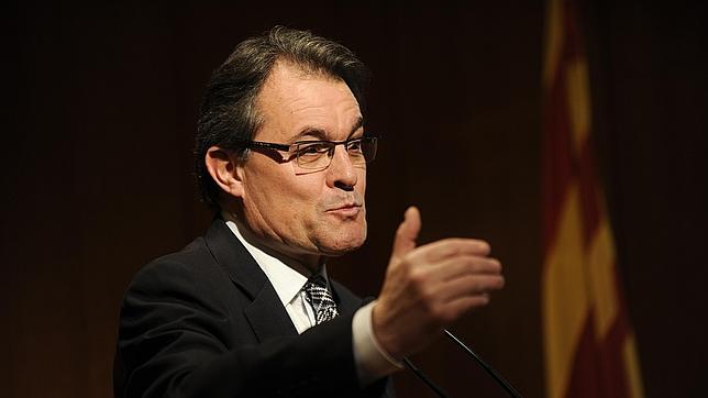 La Fiscalía de Cataluña aclara que la consulta «carece de encaje legal»