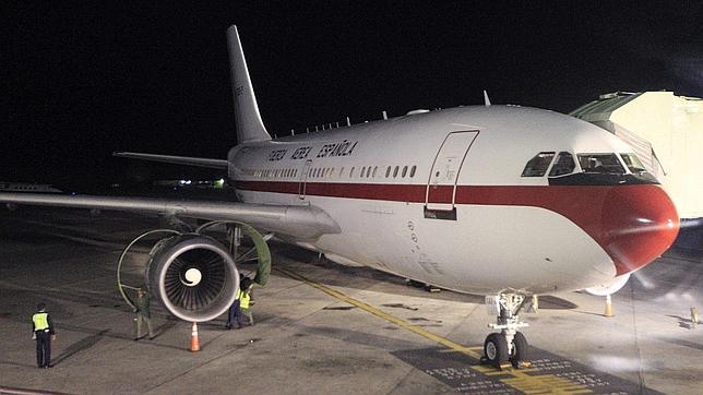 Morenés pide al general del Aire un plan para renovar la flota oficial de aviones