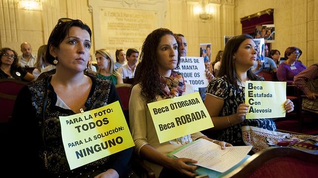 Educación reclama la devolución de 249 becas por incumplir los requisitos