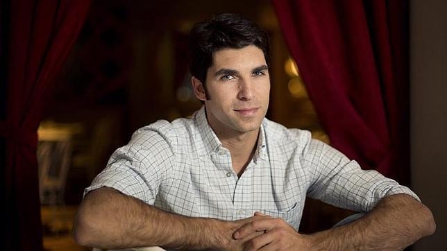 Cayetano Rivera estrena Twitter con mal pie: se ha roto el peroné