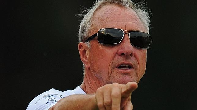 Cruyff: «El fichaje de Neymar es un problema para el chaval y para el Barça»