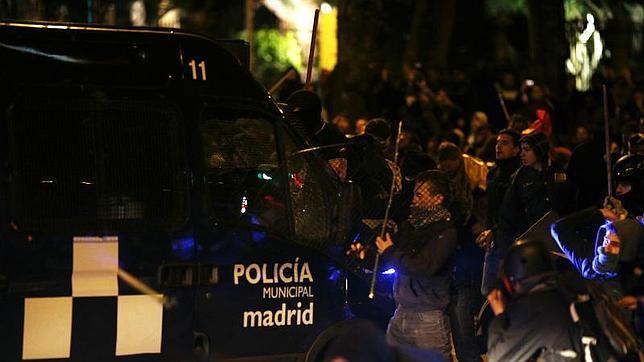 Así irrumpió el camión de bomberos que será investigado en los disturbios del 22-M