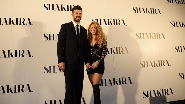 Shakira, criticada por cantar en catalán en su último disco