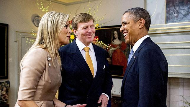Máxima de Holanda: mismo vestido para tres líderes, pero mejor química con Obama