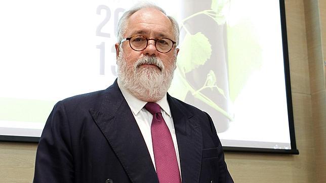 El PP retoma la precampaña europea sin elegir candidato