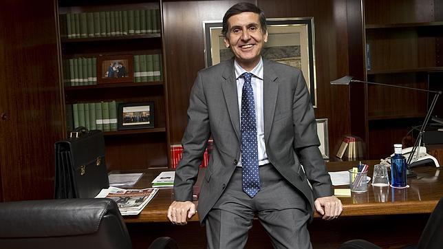 González-Trevijano: «La lealtad institucional implica acatar y respetar las resoluciones judiciales»
