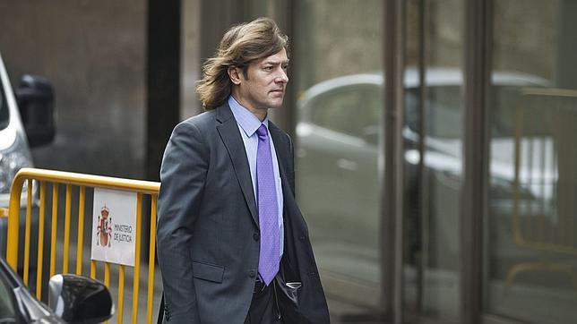 El fiscal acusa a Pedraz de construir «un andamiaje jurídico equivocado» en el caso Couso