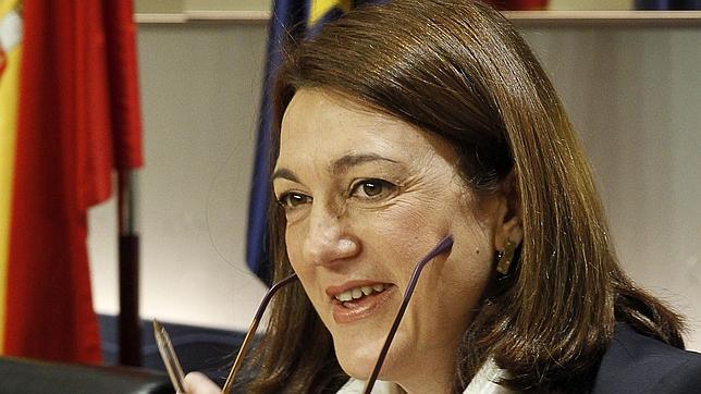 La política inmigratoria de Valls deja sin palabras al PSOE