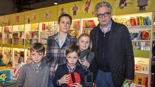 El príncipe Laurent, en coma, recibe la primera visita de su madre