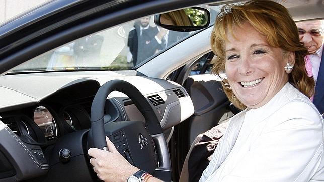 Aguirre «no, no y no» piensa en dimitir tras su infracción de tráfico en Gran Vía