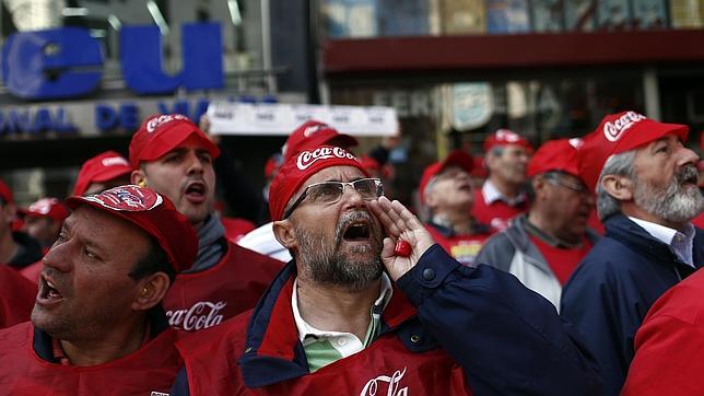 Inspección de Trabajo cuestiona el ERE de la embotelladora de Coca-Cola