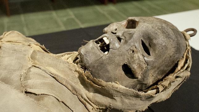 La supuesta momia egipcia del Museo de Banyoles solo tiene 200 años