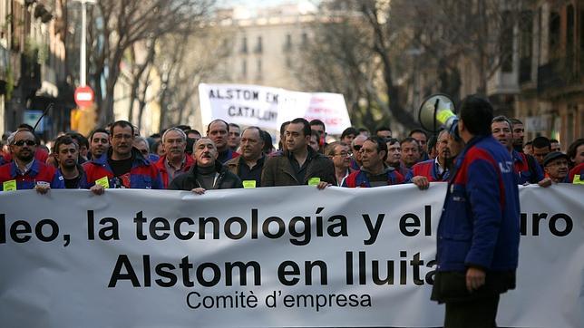 Alstom comunica 190 despidos en su planta de trenes de Barcelona