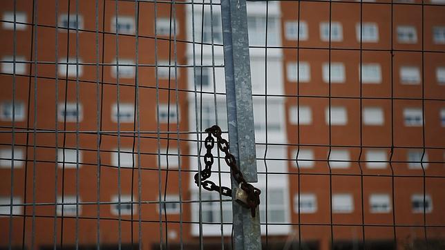 España es el tercer país de Europa donde más cayó el precio de la vivienda en un año