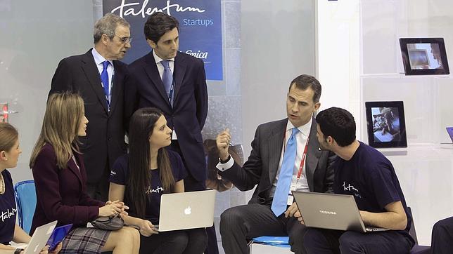 Telefónica lanza 100 nuevas becas de formación para jóvenes licenciados