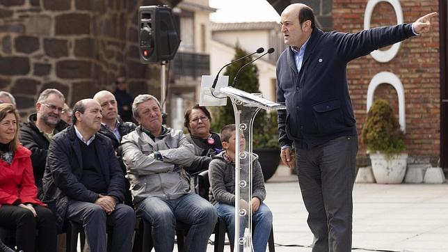 El PNV desoye a Bruselas y cree que la UE acogerá al País Vasco y Cataluña si deciden su futuro