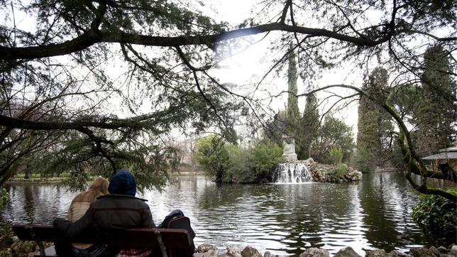 Lago del parque histórico de El Capricho