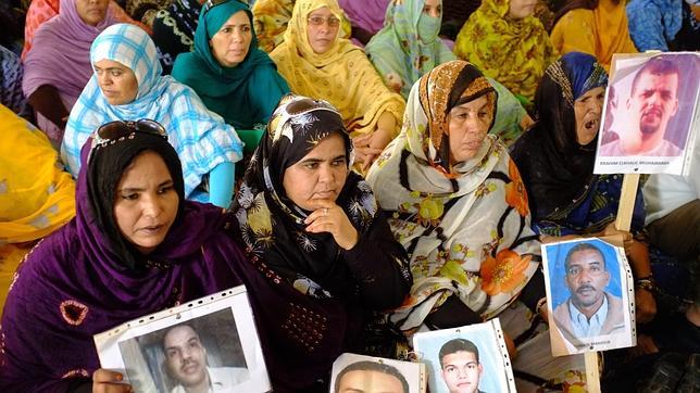Expulsan a doce activistas canarios del Sahara marroquí