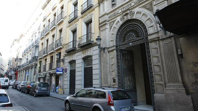 Fachada del Ateneo de Madrid