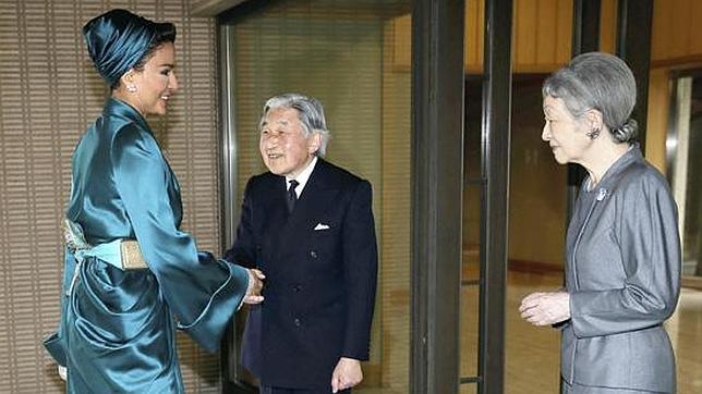 La antigua Jequesa de Catar vuelve a la vida pública con una visita a Japón