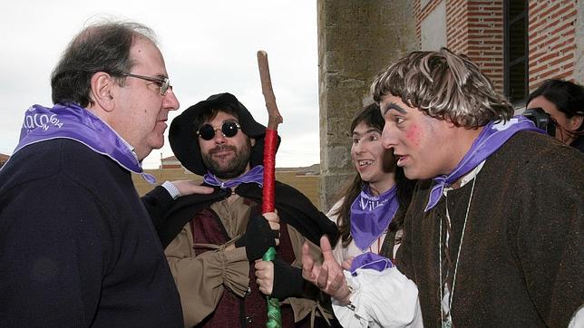 Herrera confía en que el fin de la crisis ayude a atraer población a la región