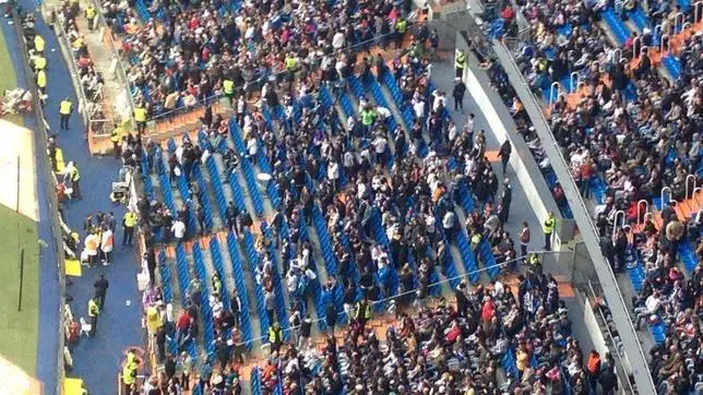 Una pelea multitudinaria entre hinchas del Osasuna y el Real Madrid se salda con cuatro heridos