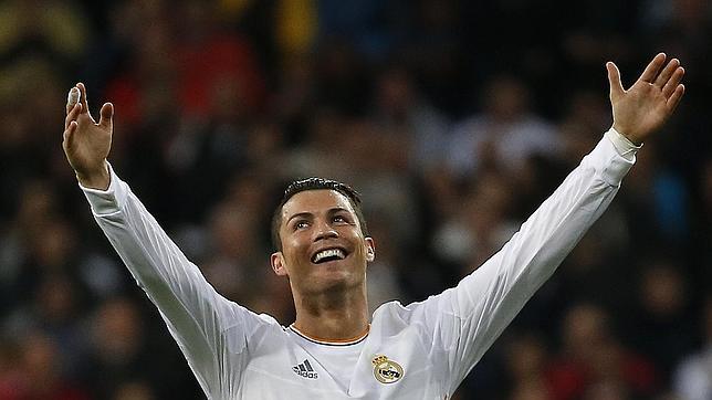 Cristiano Ronaldo avisa al Bayern y el Madrid golea a Osasuna