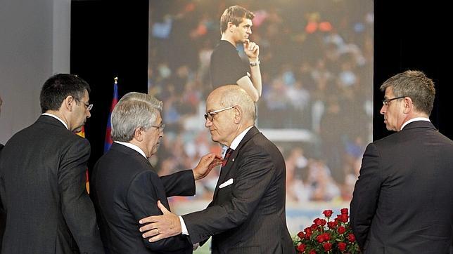 Rosell, Laporta y Bartomeu rinden homenaje a Tito Vilanova en el Camp Nou