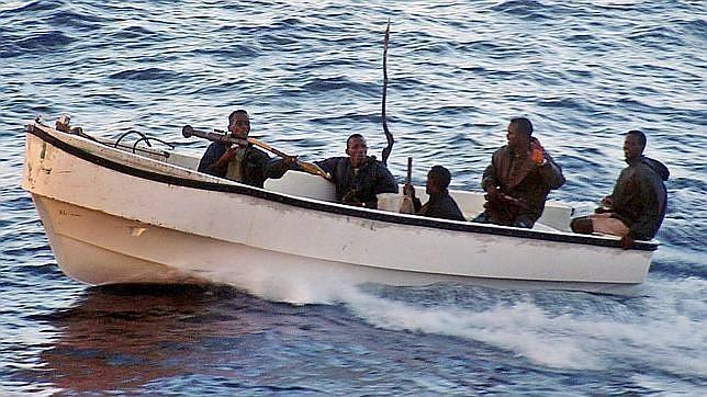 Piratas somalíes liberan un barco al percatarse de la presencia de la Marina comunitaria