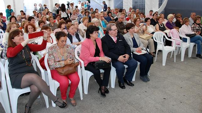 Nieves Herrero presenta su libro «Lo que escondían sus ojos»