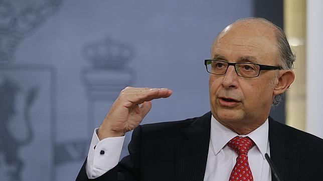 El Gobierno rebajará impuestos en más de 5.000 millones durante 2015 y 2016