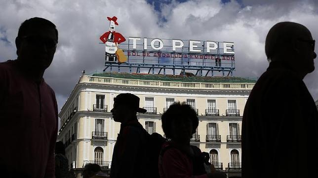 El luminoso del Tío Pepe se encenderá el jueves 8 de mayo