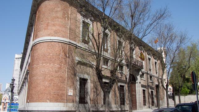 Fachada principal del palacio del marqués de Grimaldi