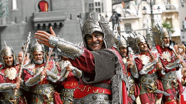 Guía para no perderse los Moros y Cristianos de Alcoy