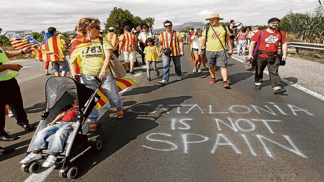Las Cortes Valencianas se pronunciarán contra la «consulta ilegal» de Artur Mas