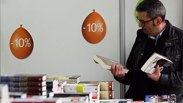 ¿Qué leen los valencianos?: guía de los éxitos de la Feria del Libro