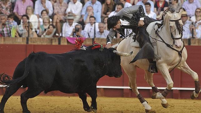 Diego Ventura, por la Puerta del Príncipe de Sevilla