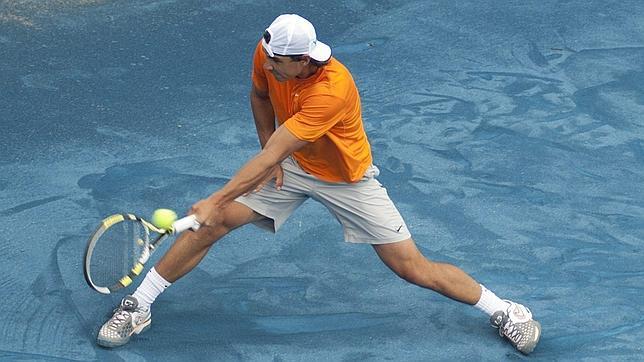 La estrenó en 2009; la tierra batida azul en 2012, de la que protestó
