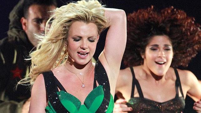 Britney Spears, demandada por una bailarina a la que rompió la nariz