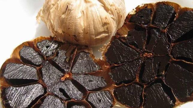 De la medicina tradicional asiática a los fogones tradicionales: así es el «ajo negro»
