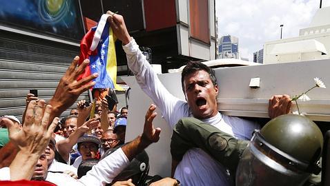 Pospuesta la audiencia del líder opositor Leopoldo López en Venezuela