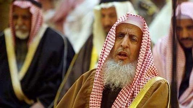 Mil latigazos y diez años de cárcel por criticar al Gran Mufti de Arabia Saudí