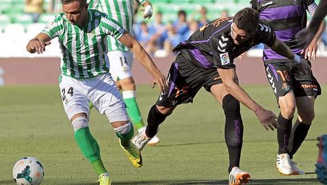 El Valladolid se suicida en Sevilla