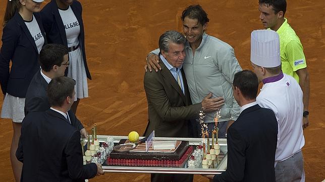 Manolo Santana: «No sé si yo podría ganar a Rafael Nadal»