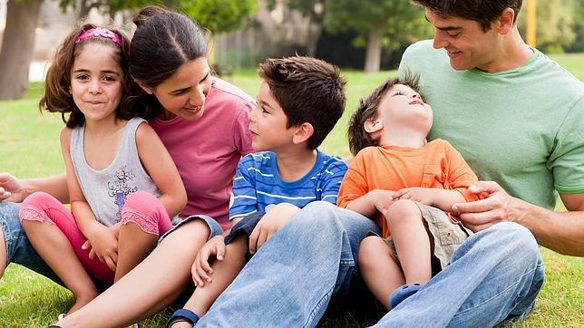 Cien medidas para apoyar a las familias