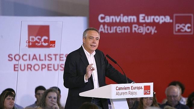 Pere Navarro no identifica a su agresora entre las fotos que le muestran Mossos